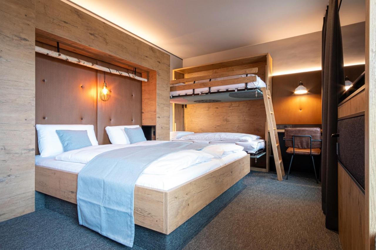 Riku Hotel Reutlingen Exterior photo